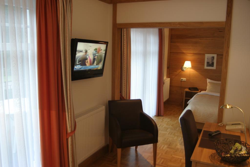 Hotel Waldgasthof Schoening Фризойте Экстерьер фото